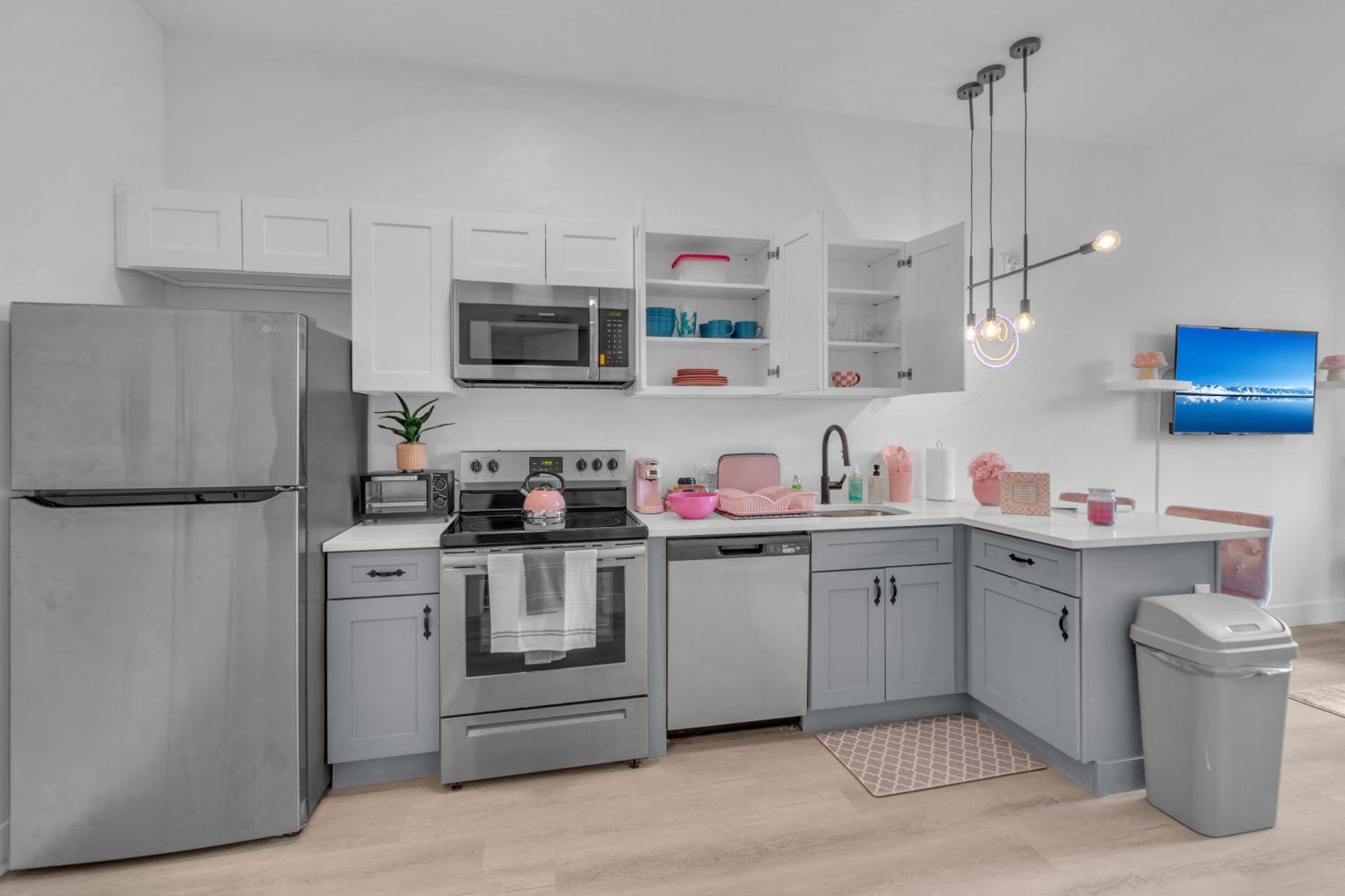 Pink Heaven Indoor Pool, Free Parking, Near Nyc Apartment Elizabeth Luaran gambar